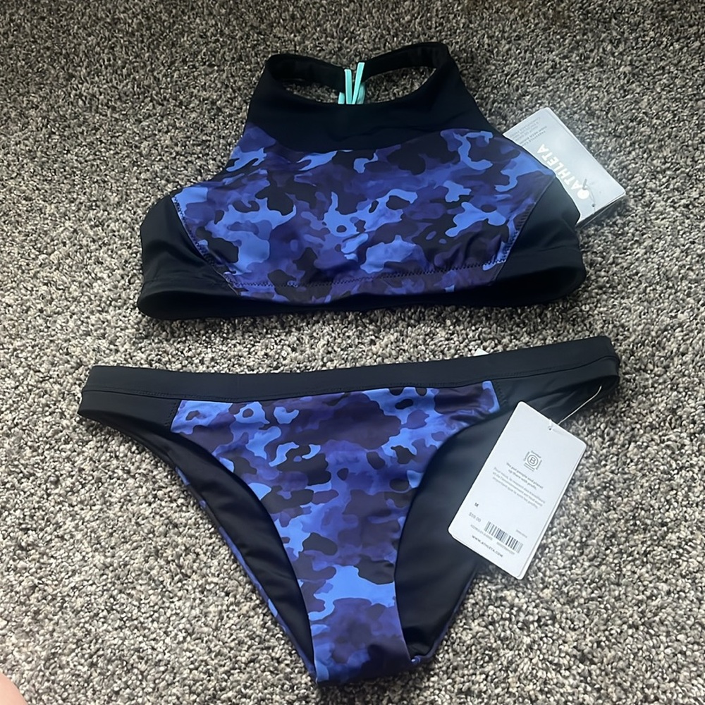 Athleta Freestyle Camo Bikini Top and Bottom set Size Medium NWT